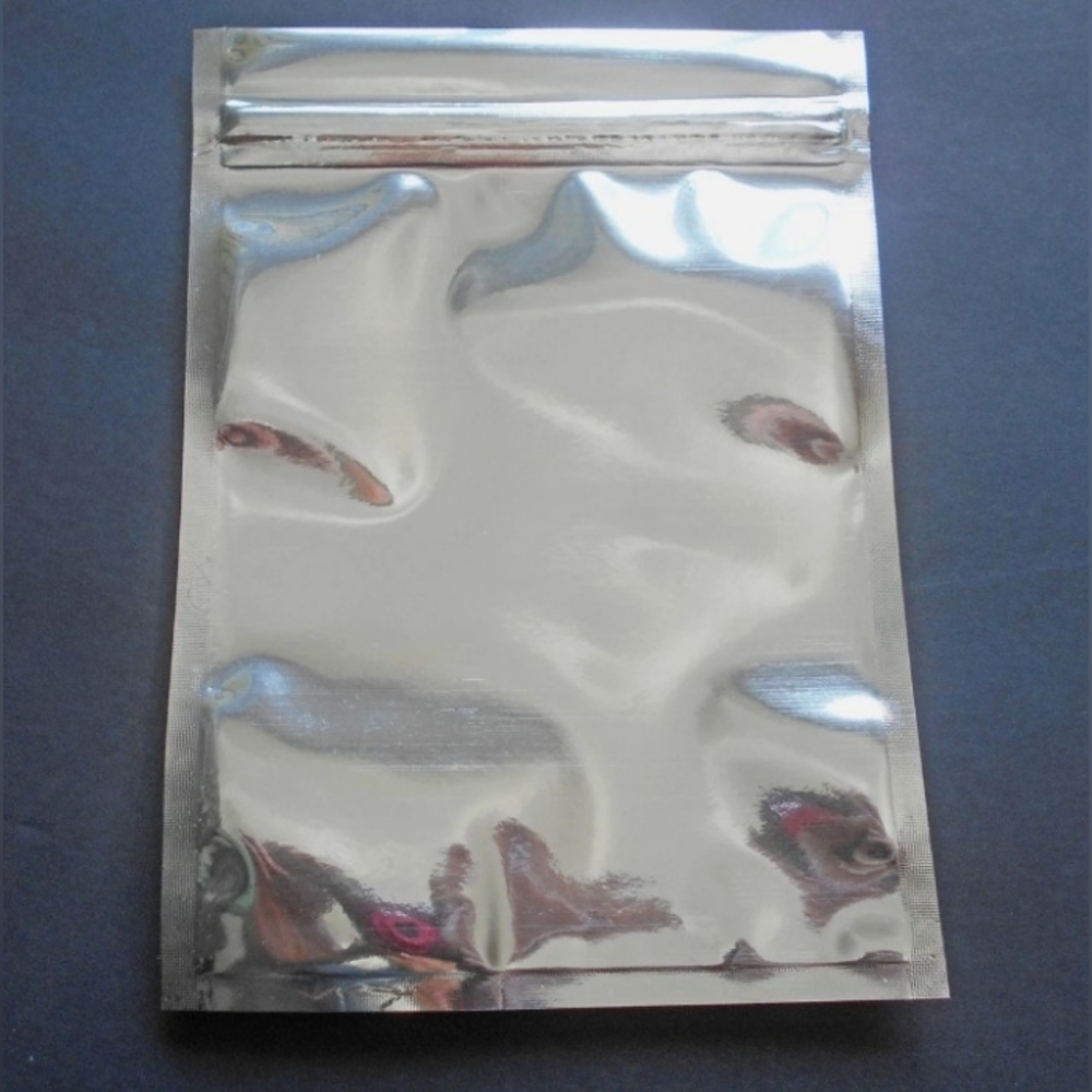 125 Silver Resealable Zip And Seal Bags